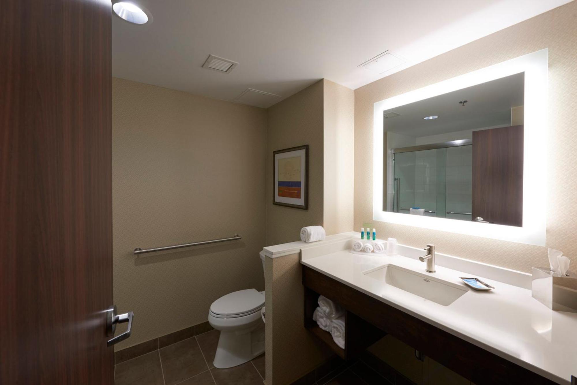 Holiday Inn Express & Suites St. John'S Airport By Ihg Exterior foto